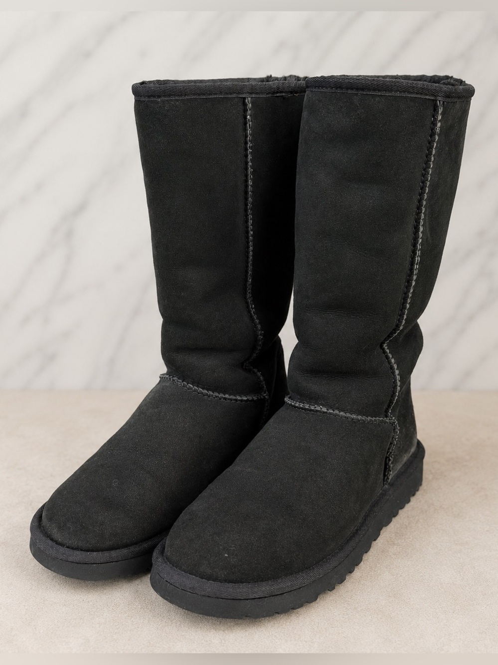 Classic II Genuine Shearling Lined Boot
UGG